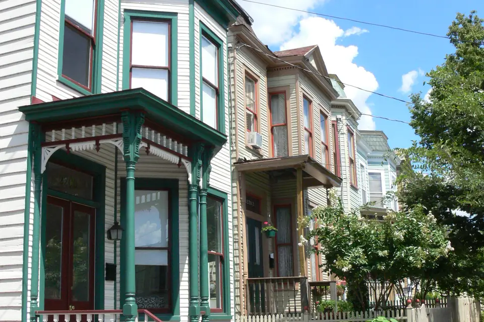 Front of the home at 3015 E Grace St